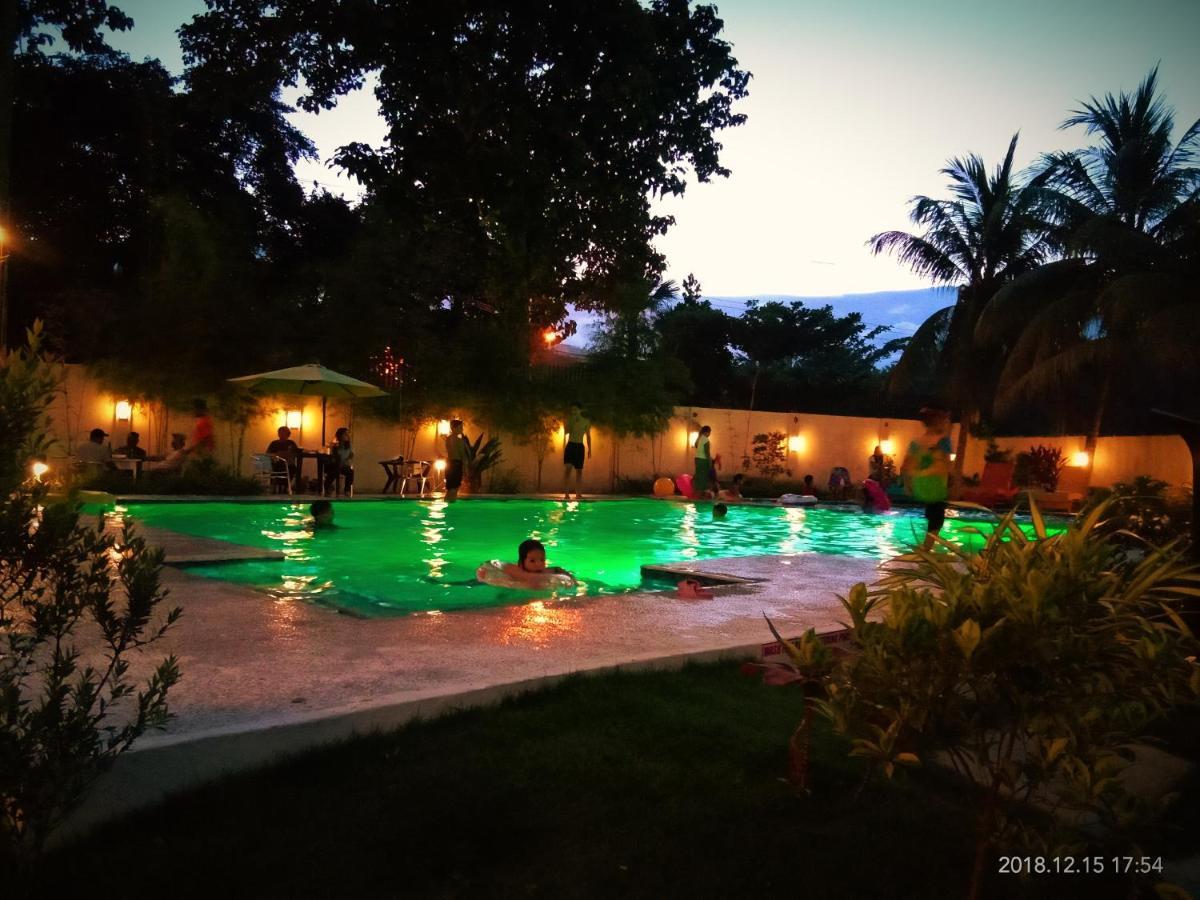 1888 Beach Resort Dumaguete City Extérieur photo
