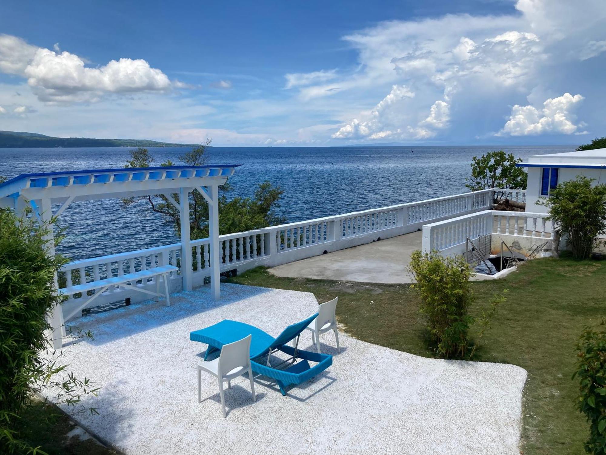 1888 Beach Resort Dumaguete City Extérieur photo
